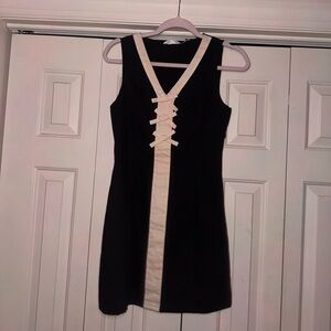 👑 NWT Chic Black and Cream Mini Dress— Size Small